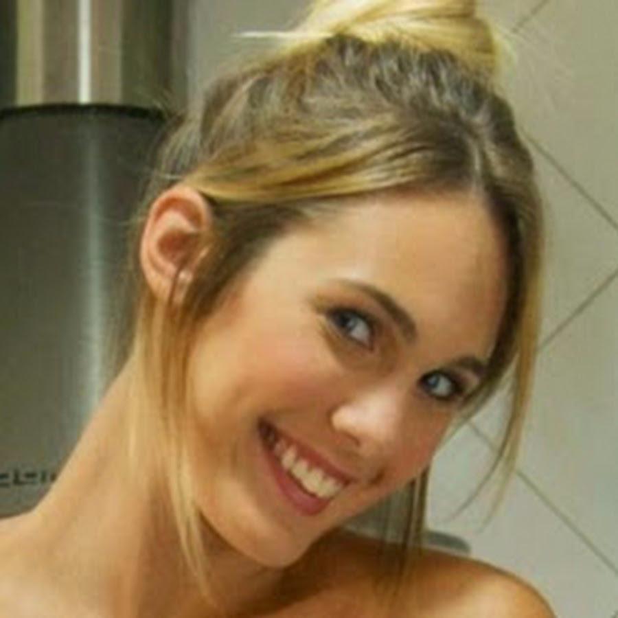 AFuegoMaximo's profile picture. Jenn