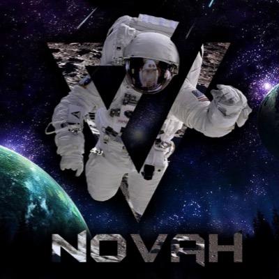 youtuber - Veil Novaa and i love random sh!t lol