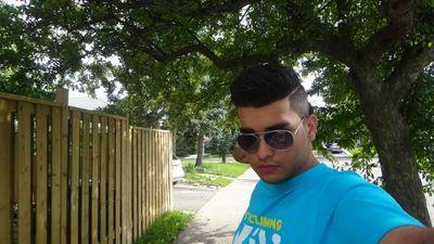 AlirezaSikanda1's profile picture. 