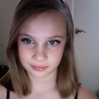 MonetIsabella2's profile picture. I'm an older sister of six kids.....I'm also a cheerleader for the huskies in basketball.....I'm English and Sicilian and Greek...I can speak some spanish...