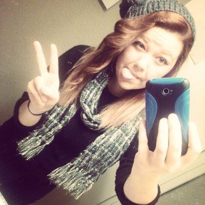 savHoward3's profile picture. Heyy everyone i'm Savannah 17 i love meeting new people to listen to their Awesome stories always follow you're Dreams i love you all!