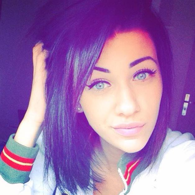 19 ans Fan de jeux video et photographie, les homme pervers non merci !