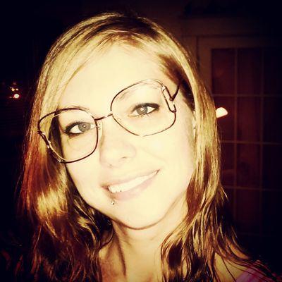 _merciana's profile picture. comedian. not famous. yeah right.