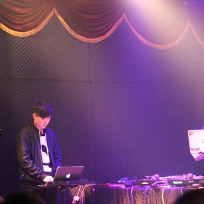 Producer & VJ from Amoy City，China Contact:hotwill23@live.com instagram:hotwill23
