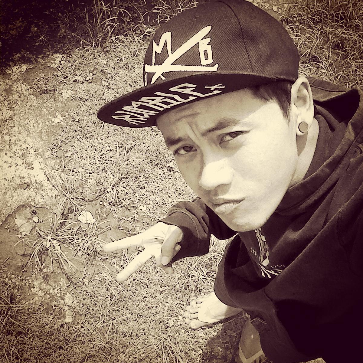 SUSTER JAHAT