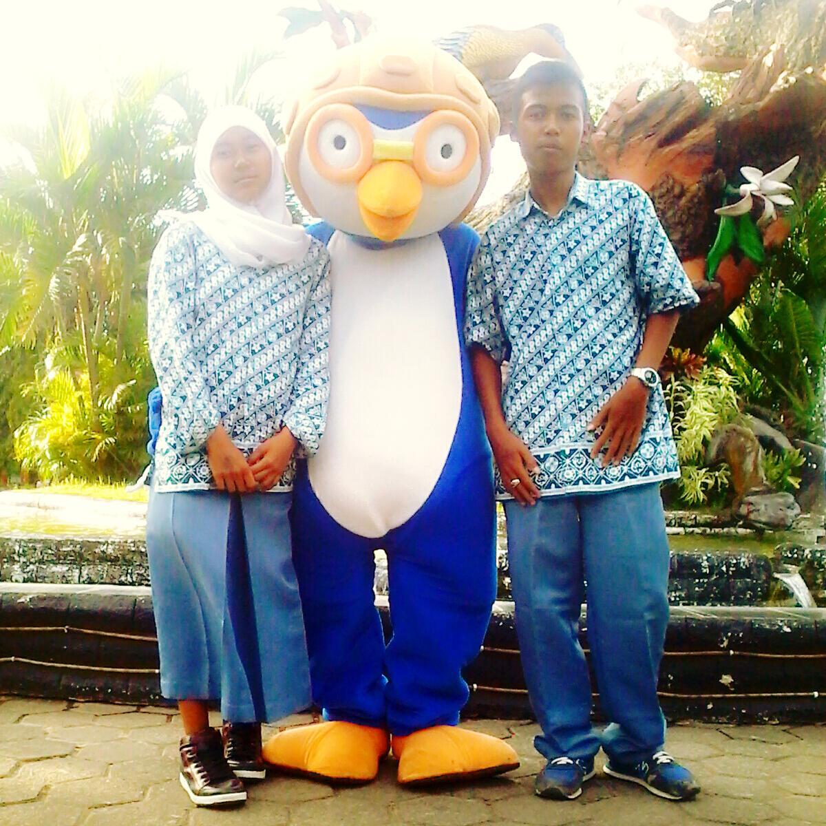 IkhaWell's profile picture. 