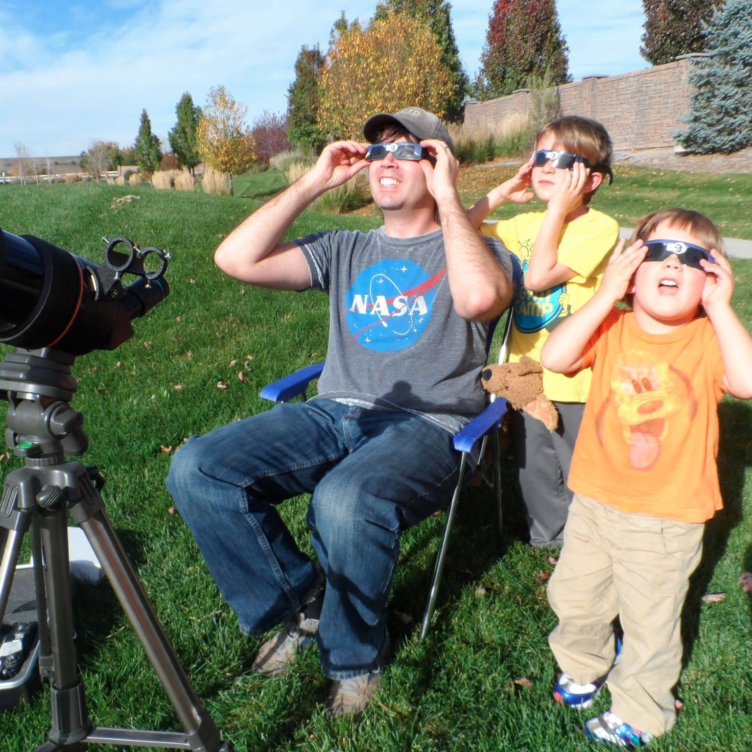 Planetary astronomer, father, vegetarian, home gardener.