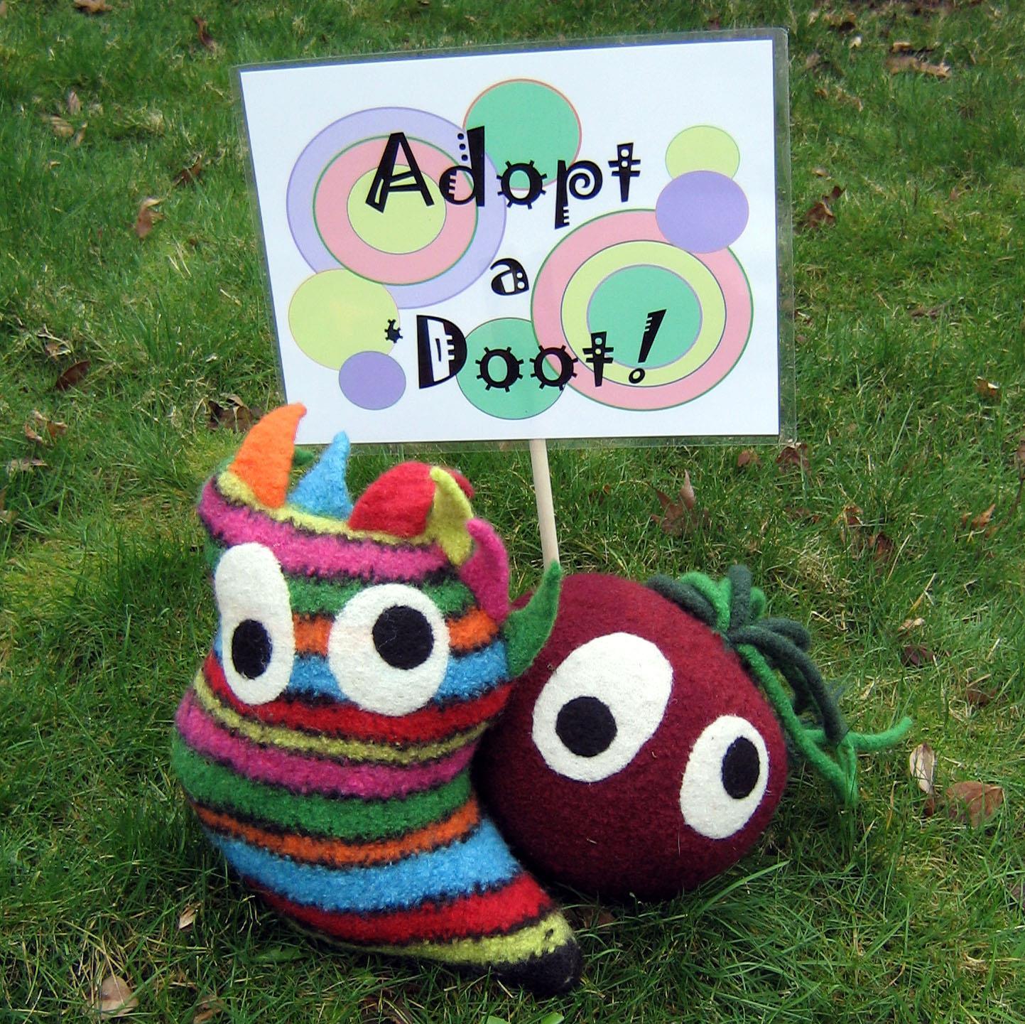 MamaSnooter's profile picture. Snooter-doots are whimsical handcrafted art-dolls inspired by nature, made from felted wool. We inspire smiles, foster friendships, and look cool on the couch!