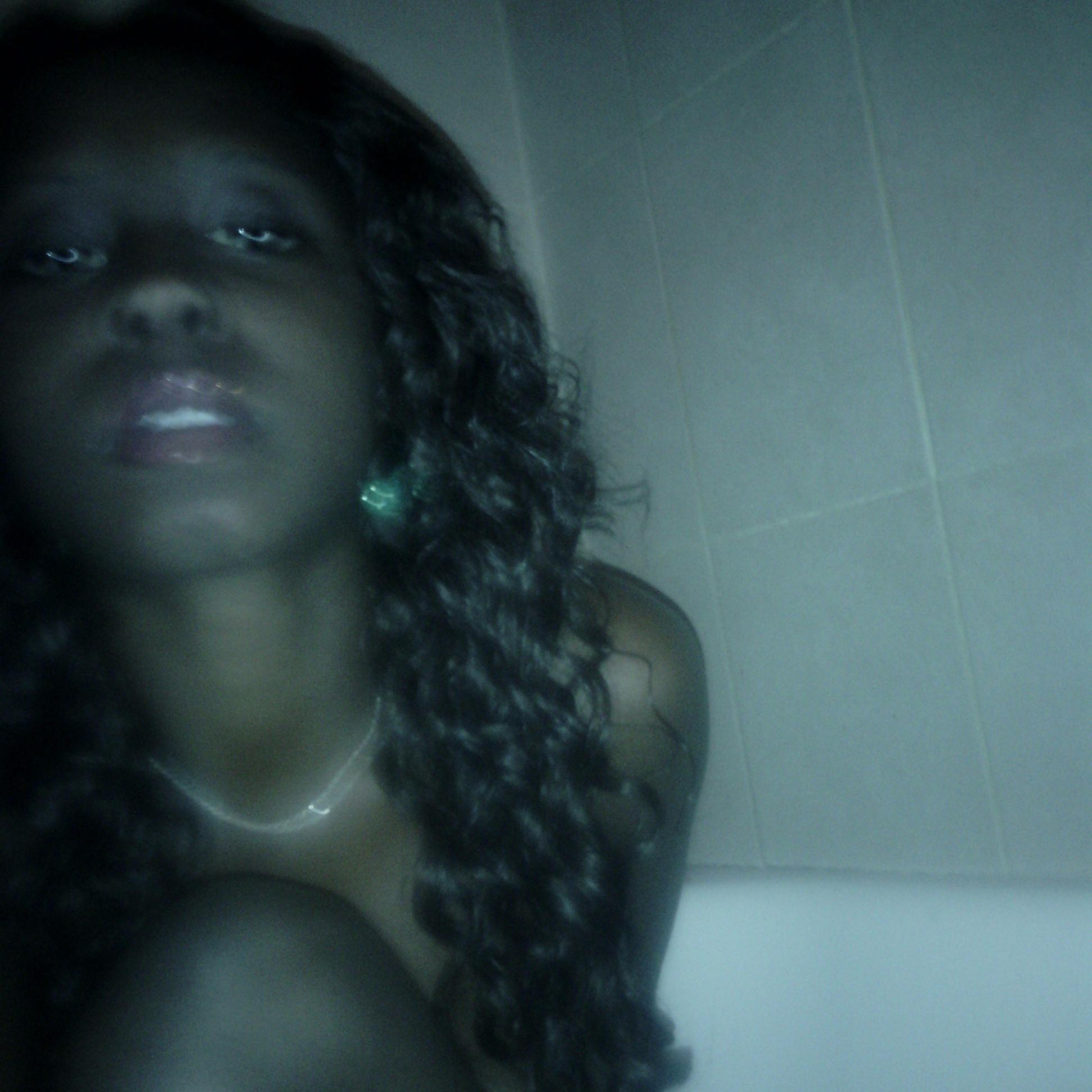 Diamond Monroe 알몸의 374
