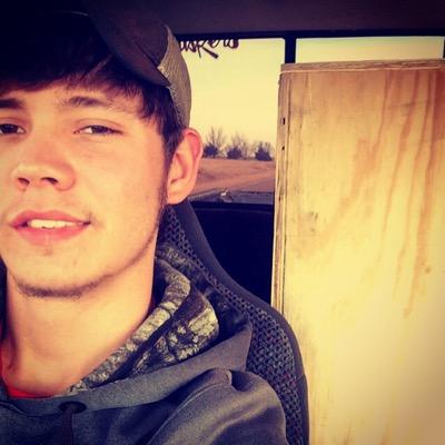 19 country and love my truck