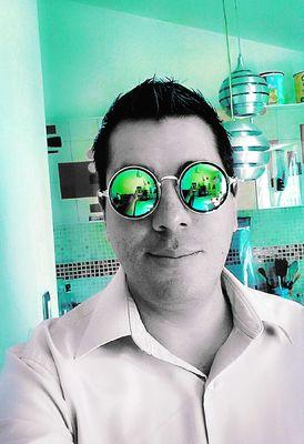 ImTiberius's profile picture. Disfruto de la vida, casi tanto como disfruto del whisky y no tengo nada mas que decir.