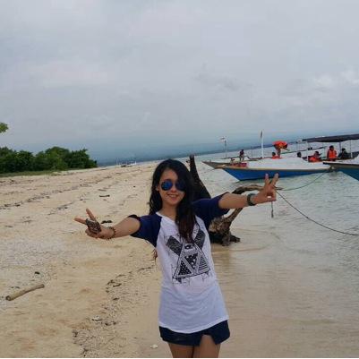 andeng2 telunjuk kanan. stay young n peace. follow ! aykgallery