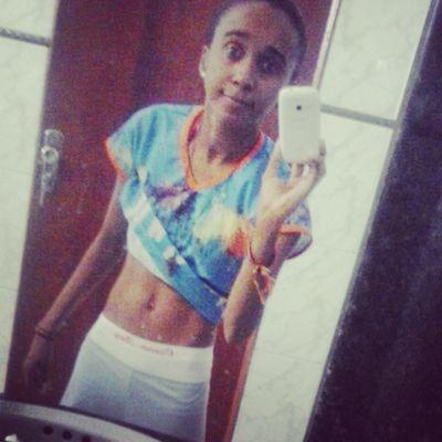 Eu sou uma pessoa legal,inteligente,so nao me trate como uma pessoa qualquer,hj vc me pisa,amanha vc pode ser tapete para os meus pes!Sou uma pessoa apaixonada!