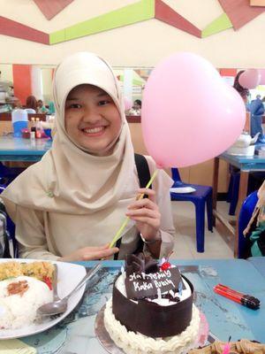 Adek.