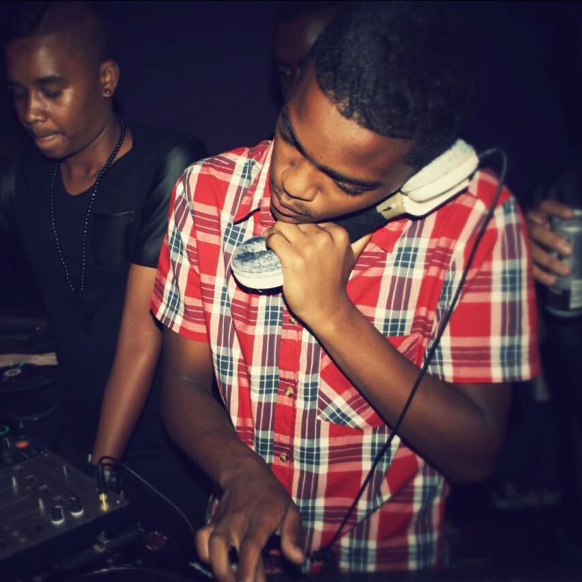 #Team_DJ_AL             BBM:  2AE275B6                                      Talented DJ & Producer      #DJ_AL★ #ALLY☆ #ME☺    @WeLoveHaters01