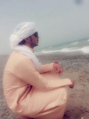الطير لو غادر يرد والبحر لو يكبر يمد