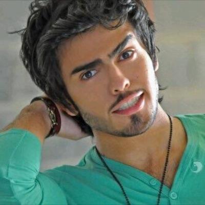 ( نَـتهِم المجانينْ وكلّ مَصائب الأرضِ منْ العُقلاء )ㅤ ـــــــــــــــــــــــــــــــــــــــــــــــــــــــــــــــ