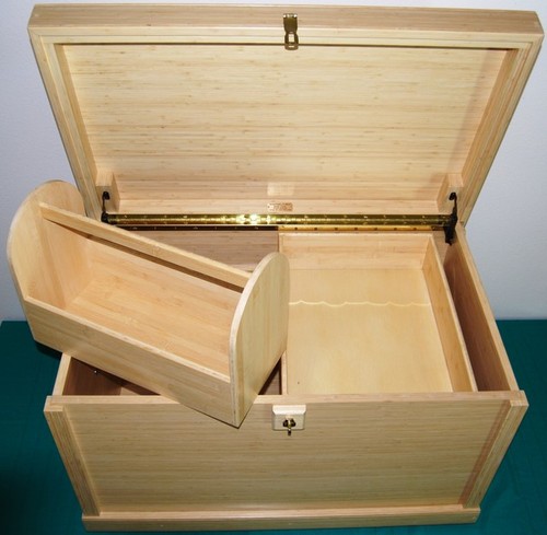 Woodworker,surfer,equestrian,environmentalist,concerned about the future of our planet. Custom tack trunks,saddle stands & accessories for you & your horse.