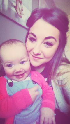 zoerussell12349's profile picture. 