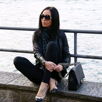 ticherava689's profile picture. Vendeuse à mes heures perdus. Blogueuse non influente !