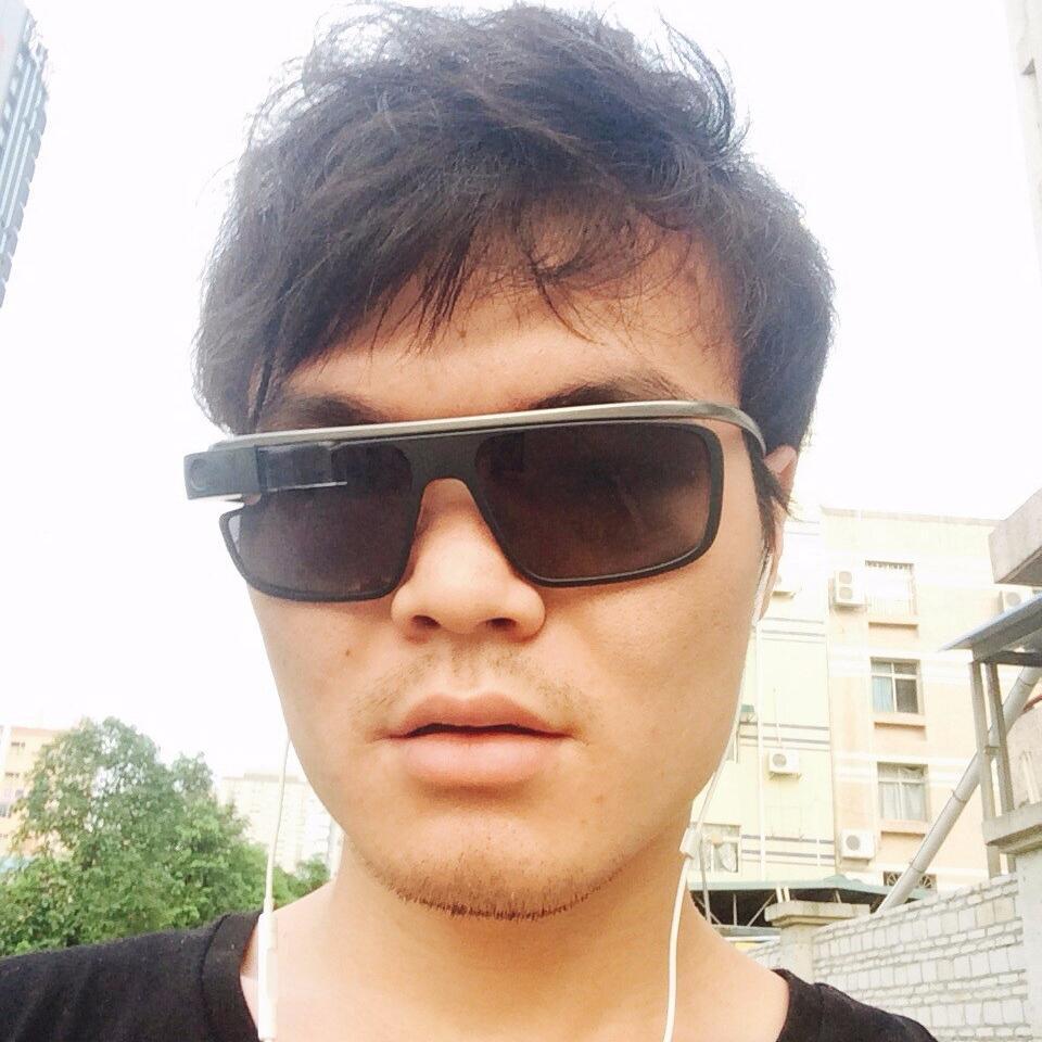 A digital retail company founder