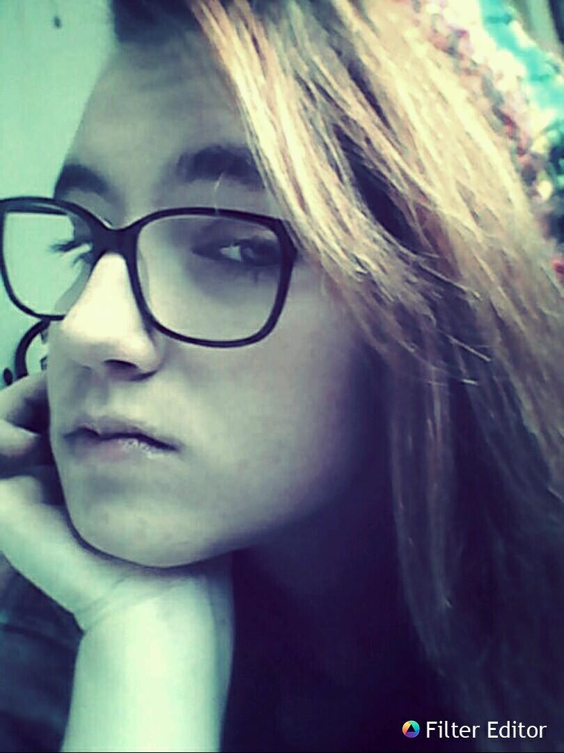 I have no friends other than food and music and i tend to be condescending and bitchy
