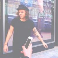 free • bio (@buttonhes) 's Twitter Profile
