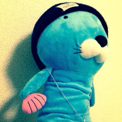 音楽とファッションとぼのぼのが好きです。スニーカー収集にはまっています。