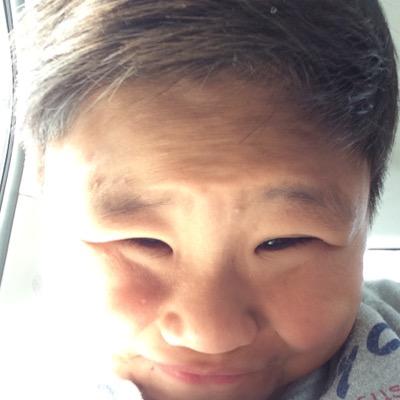 Heyy name is dom and i like to make people smile