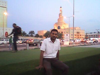 i I'm egyptian work in qatar chemistry teacher looking for friends.......мену завут фиесал