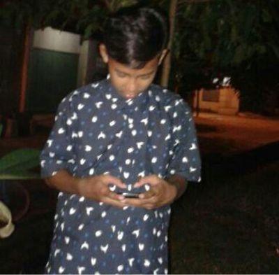 Yetisusilawati;*{}