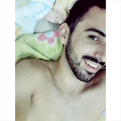 Na paz, na moral, na humilde busco só sabedoria aprendendo todo dia... Charlie Brown Jr.
1969-2013 snap e Insta: Diiego_nick