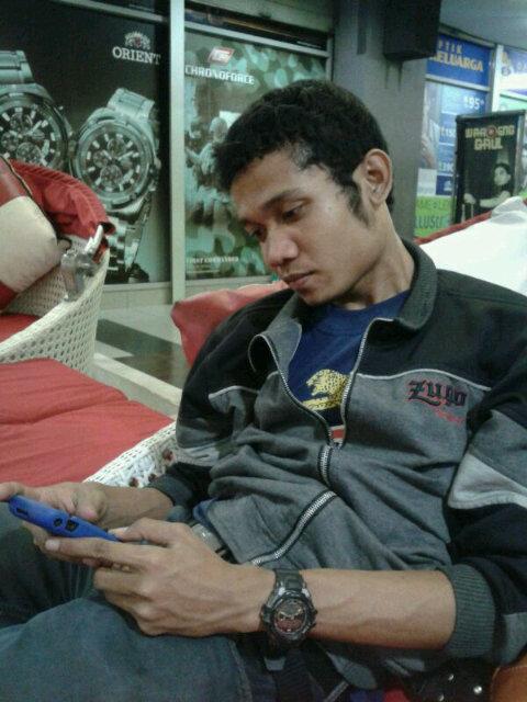 I'm just not waiting ..But, I will try to Fighting .. And it's just for you , for your heart ..Sulit bukan berarti mustahil .. #Zie
