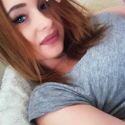 ✨ vanessa • 18 • german • youtuber ✨ ask.fm: vanexnmrsh Instagram: diesevanessayt 

Facebook: Diese Vanessa