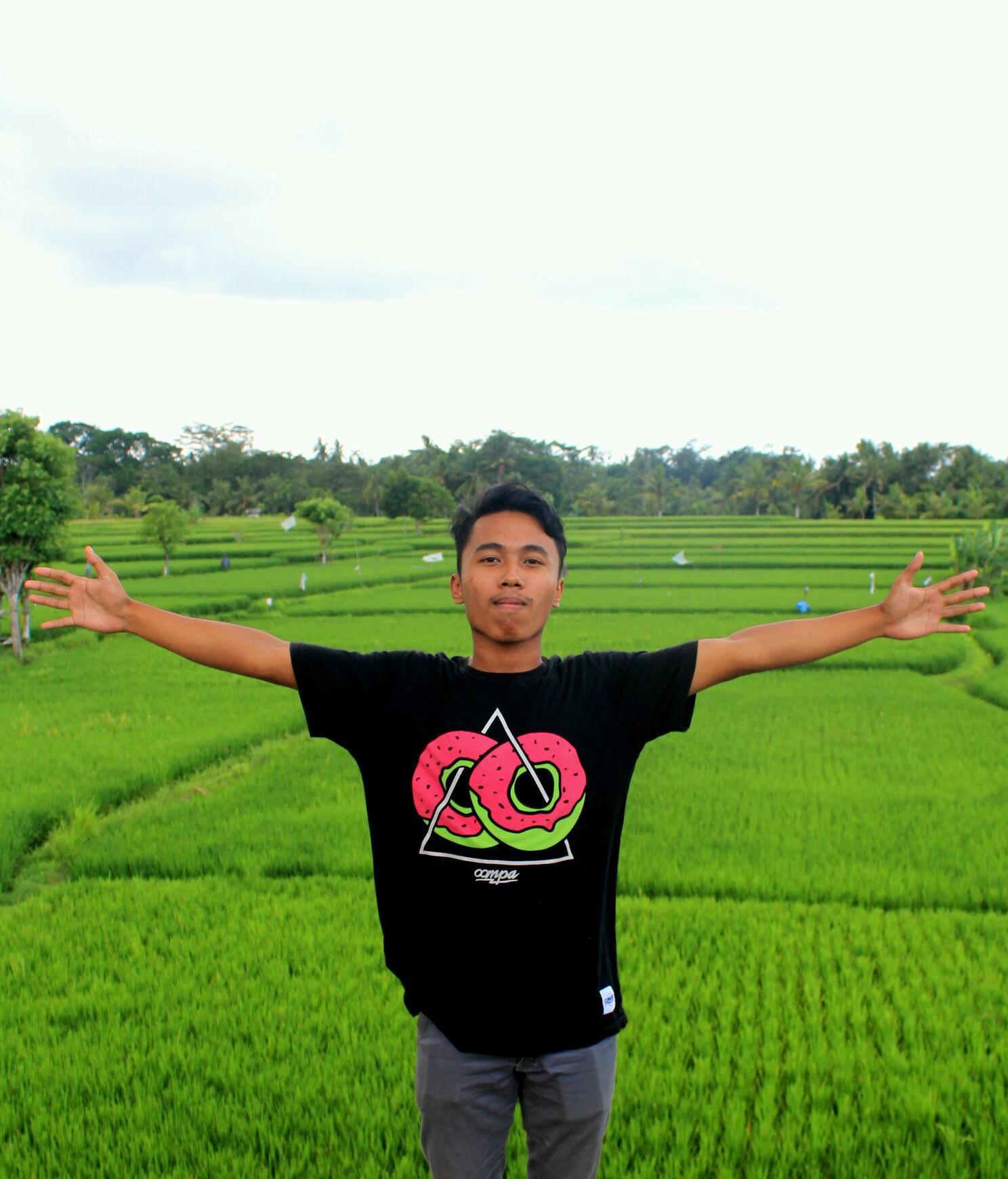 Gunxcase's profile picture. life like a bums