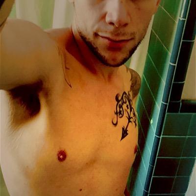 IanCrossXXX's profile image