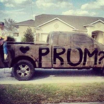 Prom wya