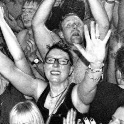 avaloniangirl's profile picture. Just little old me! Lover of fun, festivals, good music and real ale! Just not always in that order! Always on the look out for new sounds to listen to!