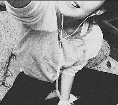 malikovna200211's profile picture. 