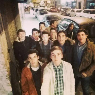 La gente mas importante para ti es esa que te quiere hasta cuando ni tu mismo te soportas.