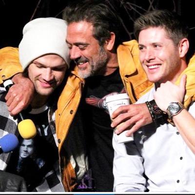 fanGirl! #AlwaysKeepFighting I specialise in supporting Supernatural.Adore Jared & http://t.co/bFtNo26qFx Sam & Dean.