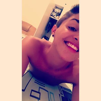 Que tudo que for bom seja breve, e que a vida seja feita de infinitas brevitudes, para que sejamos breves para sempre.