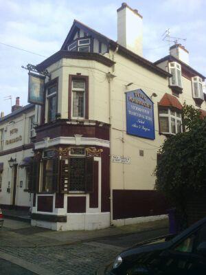 A fantastic, people friendly, real ale, authentically retro pub. The best insult laden late night quiz on a Thursday and music on Tuesdays and Saturdays.