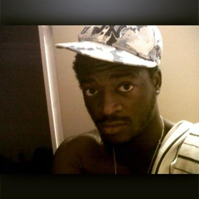 BonheurBouanga's profile picture. 