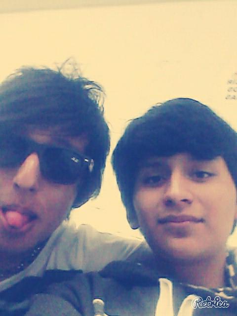 FB: Aldair Mtz Lml
Gt: TxA LeviiathaN
       me gusta el rock y el metal lml, se tocar la guitarra y me gustan los video juegos :D