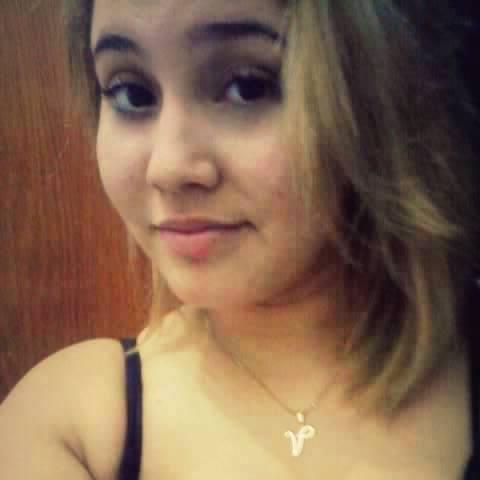 ♪♫Ela é toda toda...Toda top, toda linda, leve e solta...
E quer mais que você se exploda!♪♫
