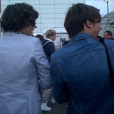sei tutto quello che voglio, anzi sei molto di piu. {23•09} {24•12} {e; b; p; n; j; l} charlie {08•03}