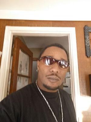 delvongodson's profile picture. 