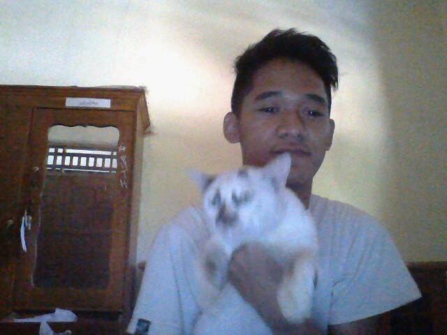 AdhiieScreamo Profile Picture