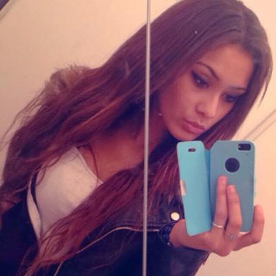 KimberleyBestle's profile picture. Le succès consiste en: Avoir confiance en soi, ne dépendre de personnes et de savoir que rien est impossible.